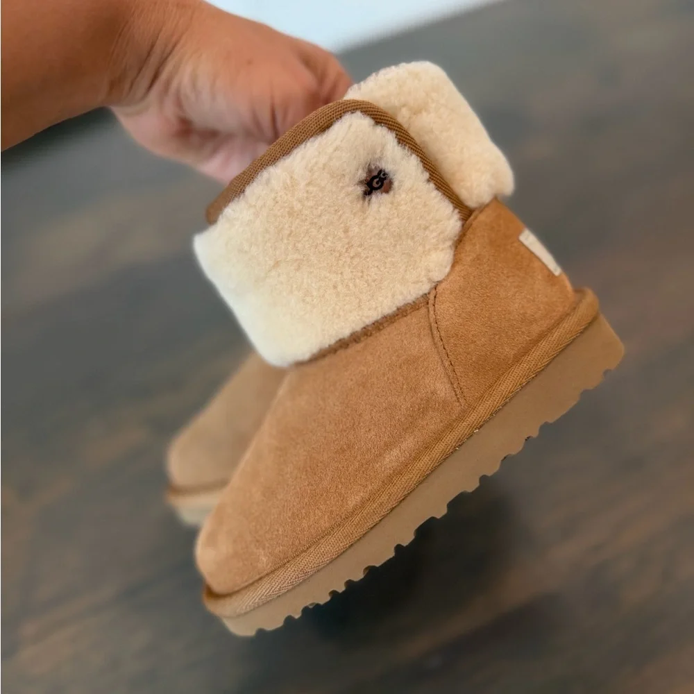UGG KIDS Jona Luxury Classic Boot